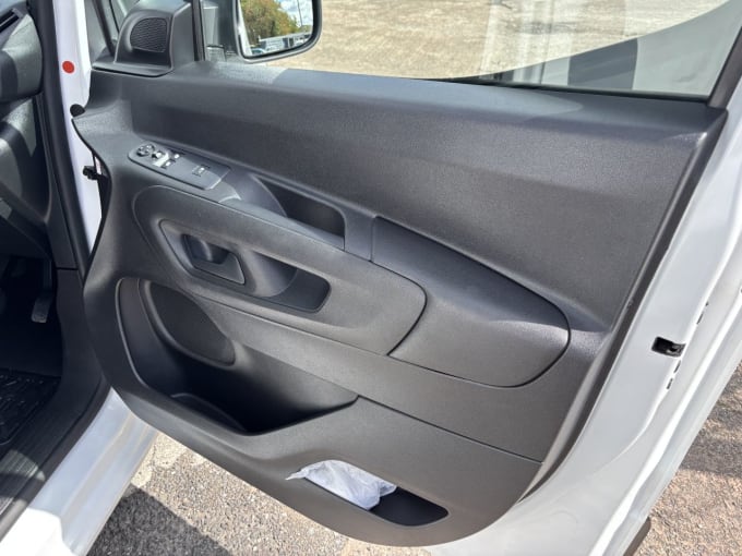 2025 Vauxhall Combo
