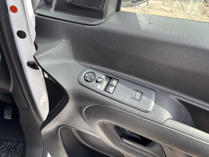2025 Vauxhall Combo