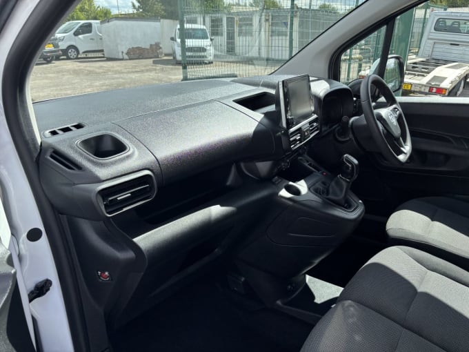 2025 Vauxhall Combo
