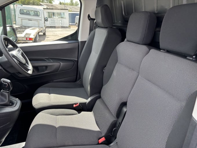 2025 Vauxhall Combo