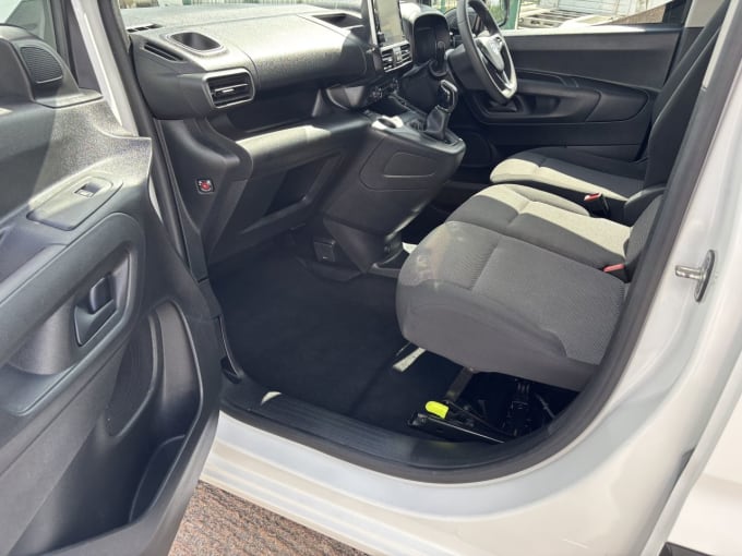2025 Vauxhall Combo