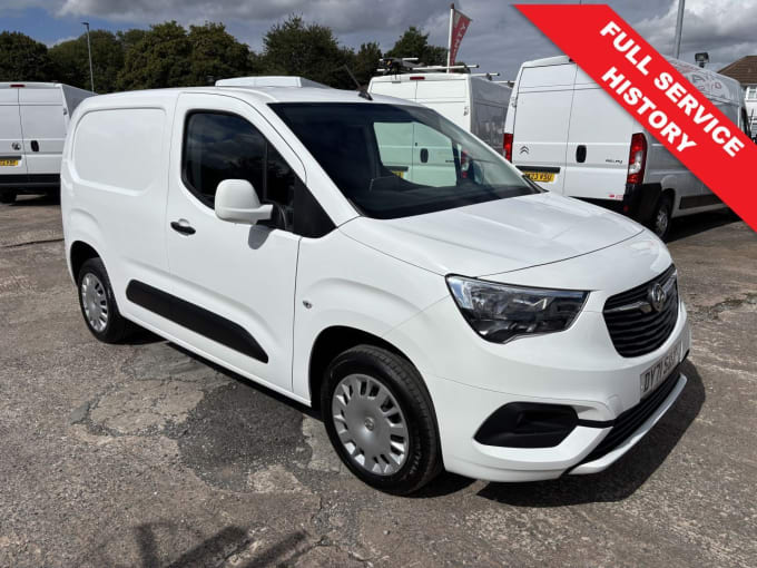 2025 Vauxhall Combo