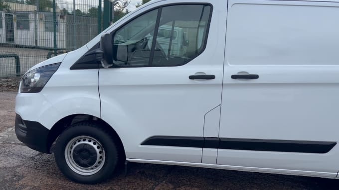 2025 Ford Transit Custom