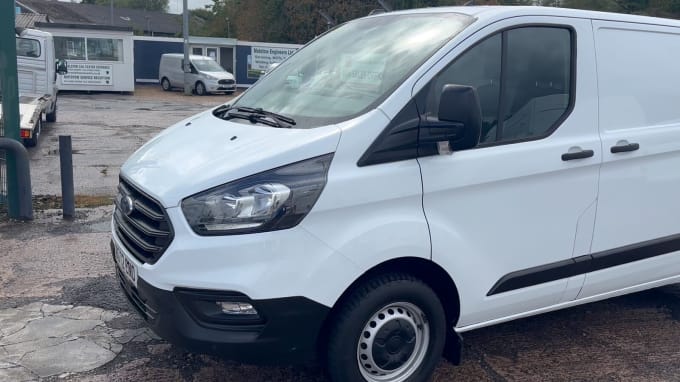 2025 Ford Transit Custom