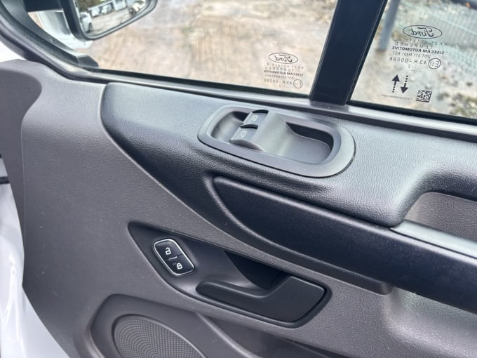 2025 Ford Transit Custom