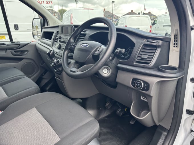 2025 Ford Transit Custom