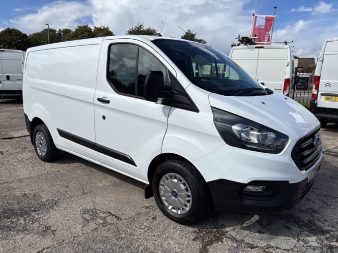 2025 Ford Transit Custom