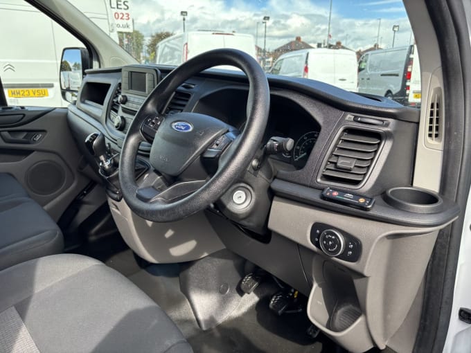 2025 Ford Transit Custom