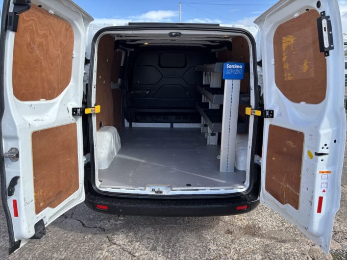 2025 Ford Transit Custom