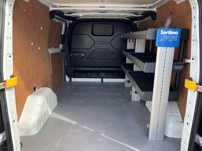 2025 Ford Transit Custom