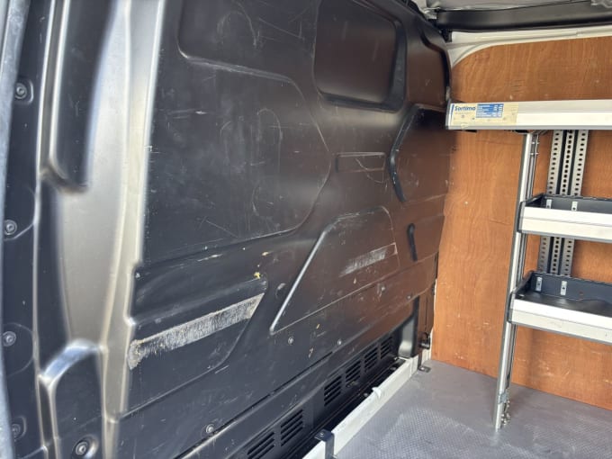2025 Ford Transit Custom
