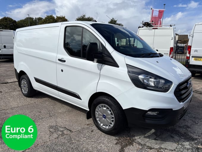 2025 Ford Transit Custom