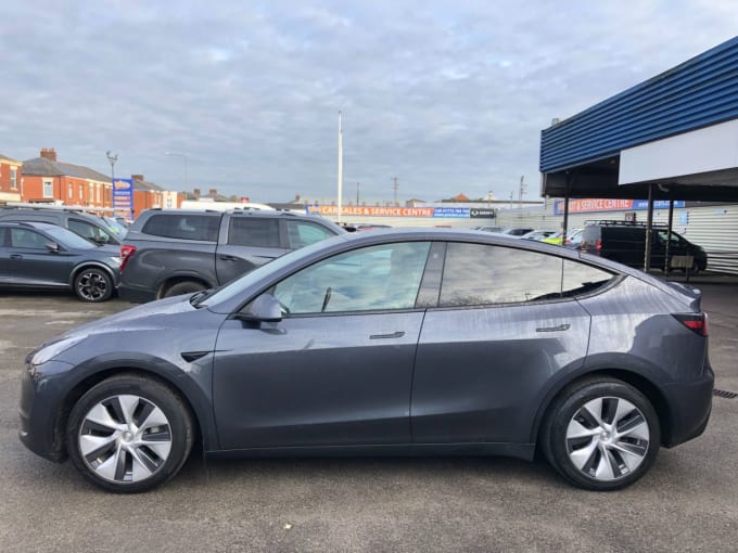 2025 Tesla Model Y