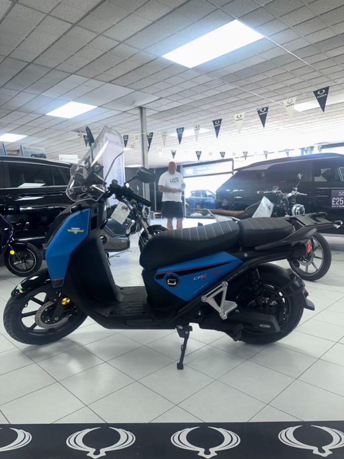 2025 Vmoto Cpx