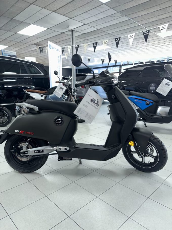 2025 Vmoto Super Soco Cux