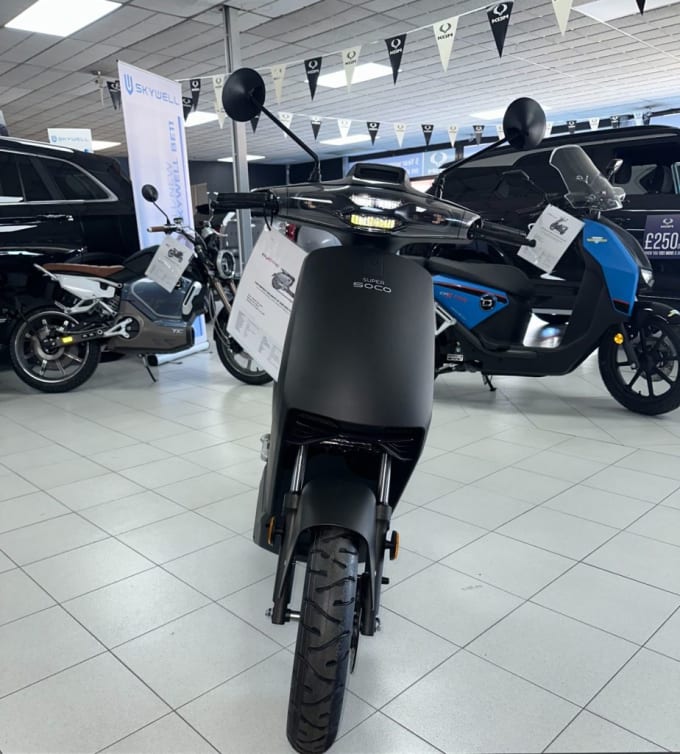 2025 Vmoto Super Soco Cux