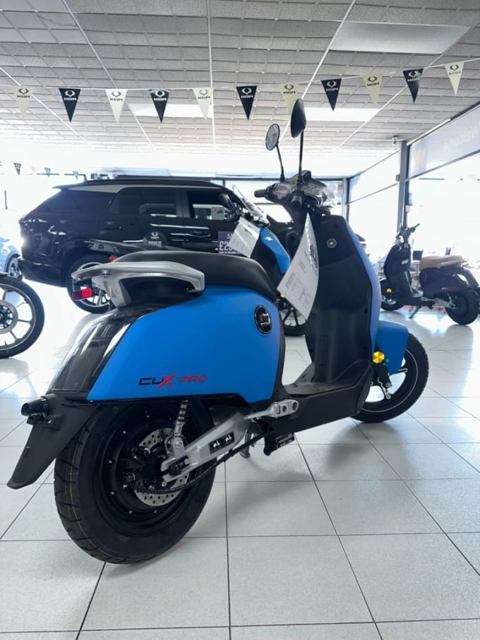 2025 Vmoto Super Soco Cux