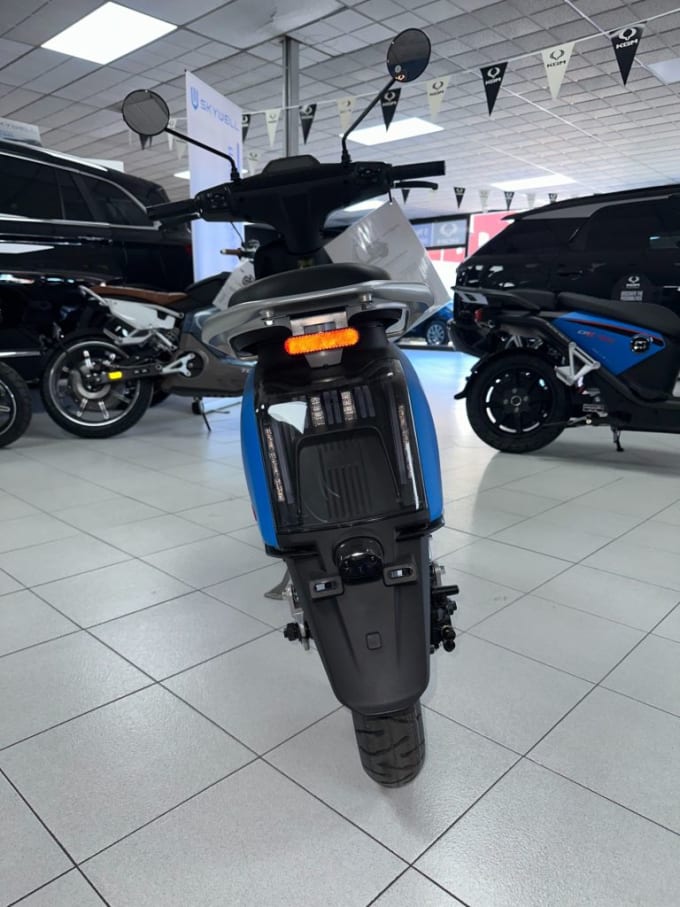 2025 Vmoto Super Soco Cux