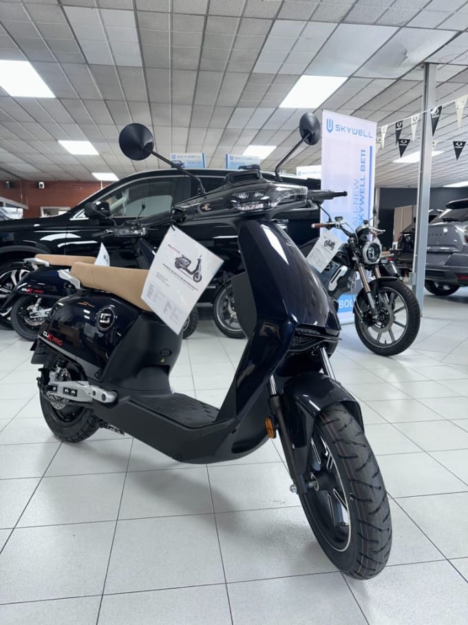 2025 Vmoto Super Soco Cux