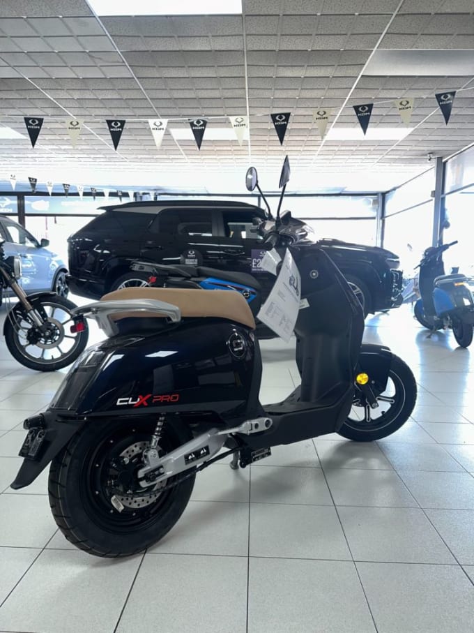 2025 Vmoto Super Soco Cux