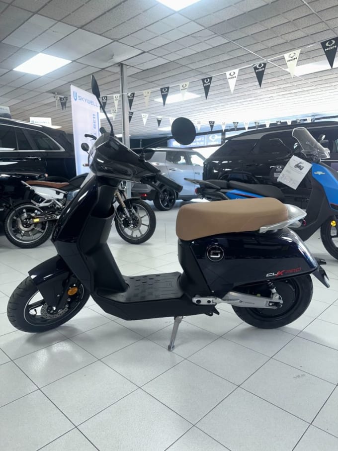 2025 Vmoto Super Soco Cux