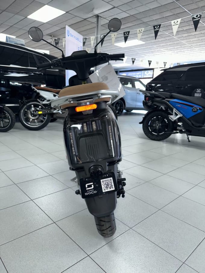 2025 Vmoto Super Soco Cux