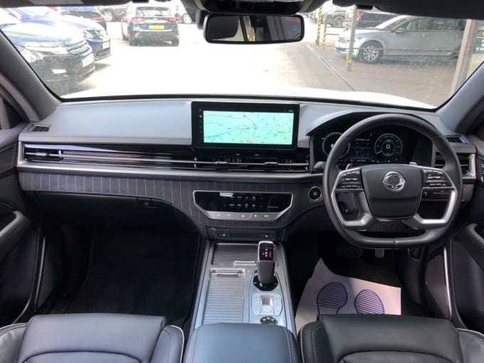 2025 Kgm Rexton