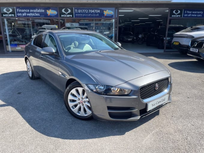 2025 Jaguar Xe