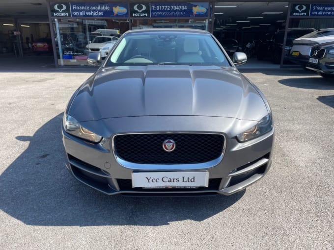 2025 Jaguar Xe
