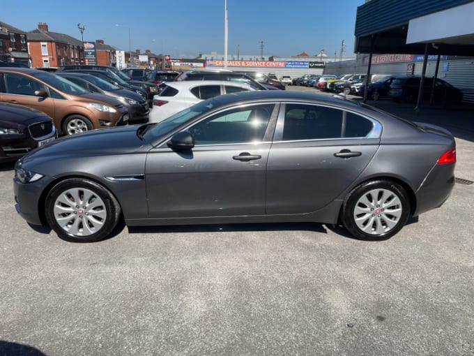 2025 Jaguar Xe