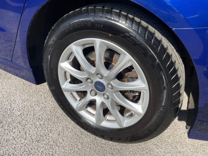 2025 Ford Mondeo