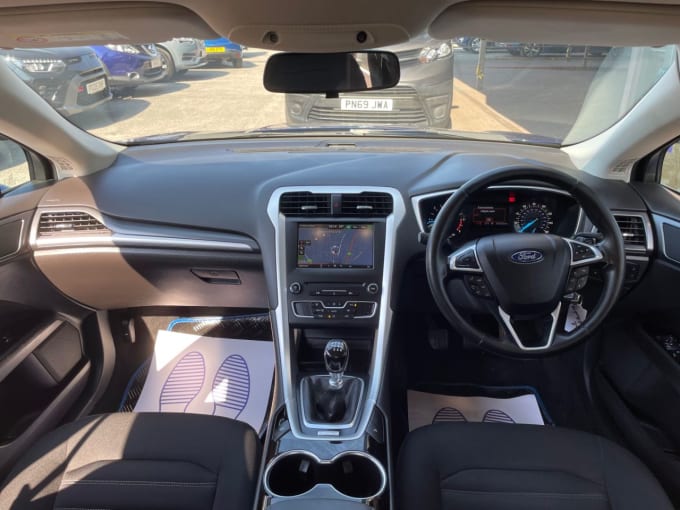 2025 Ford Mondeo