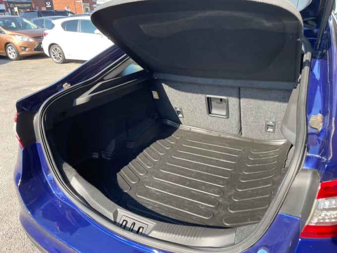 2025 Ford Mondeo