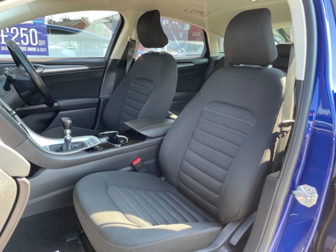 2025 Ford Mondeo