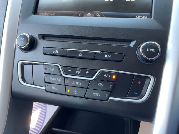 2025 Ford Mondeo