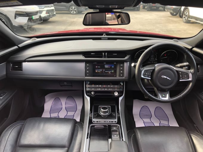 2025 Jaguar Xf