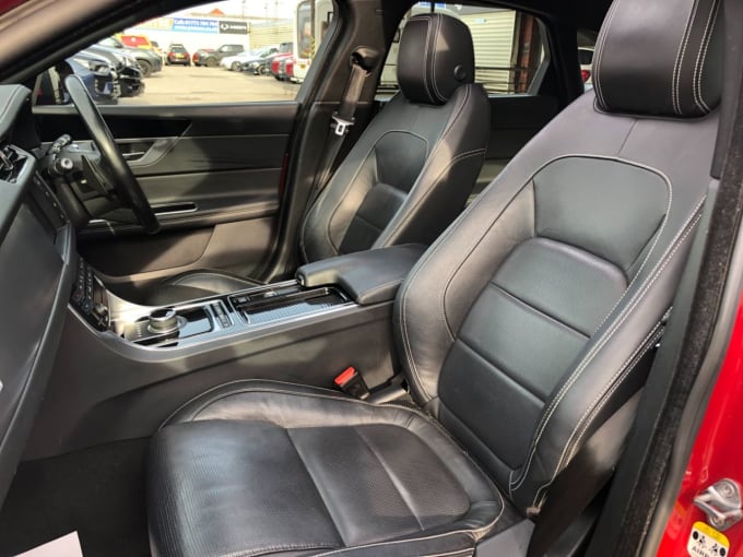 2025 Jaguar Xf