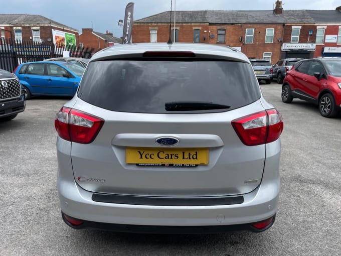 2025 Ford C-max