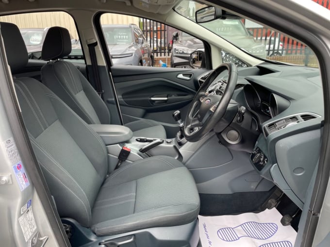 2025 Ford C-max
