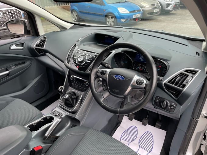 2025 Ford C-max