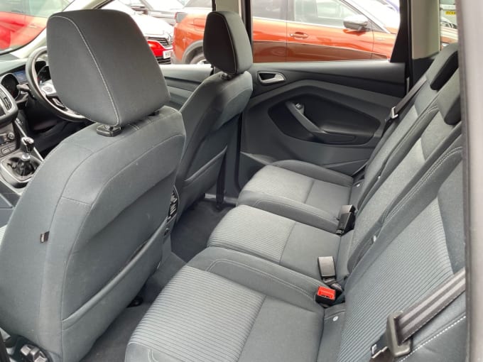 2025 Ford C-max