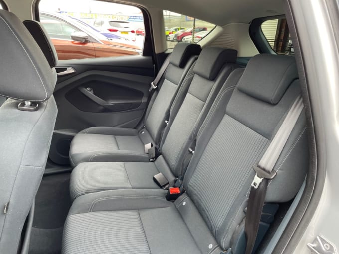 2025 Ford C-max
