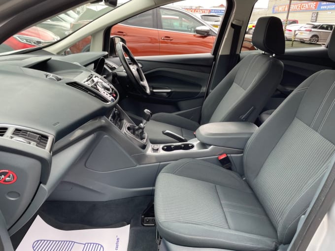 2025 Ford C-max