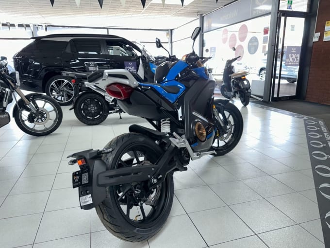 2025 Vmoto Stash
