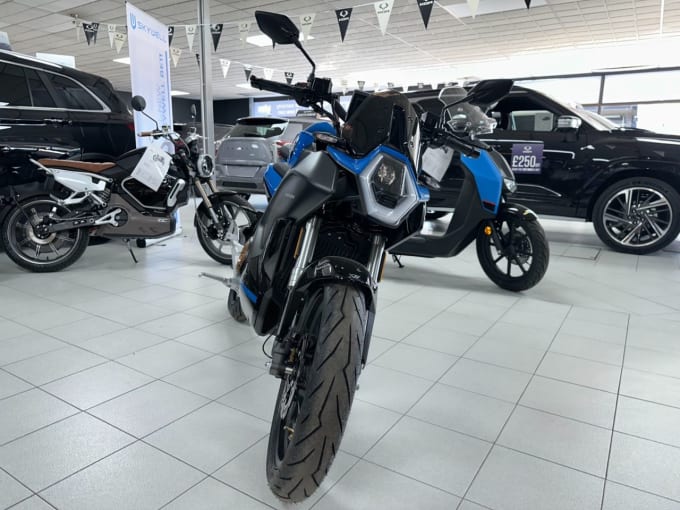 2025 Vmoto Stash