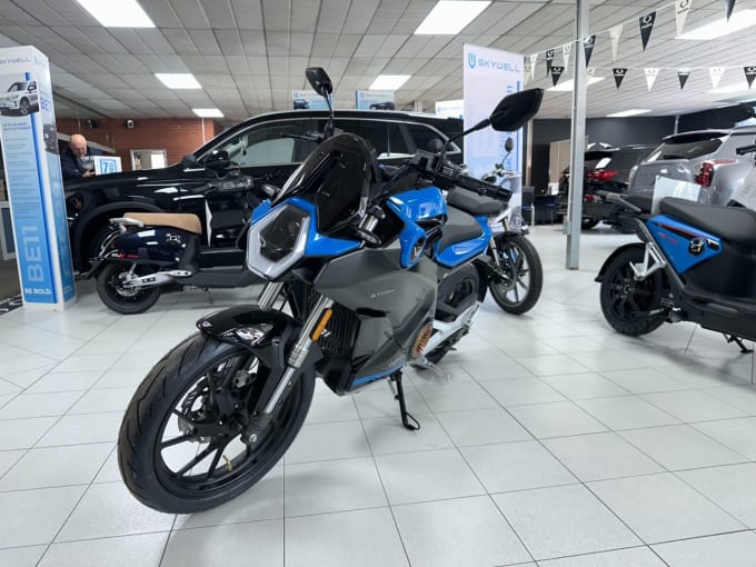 2025 Vmoto Stash