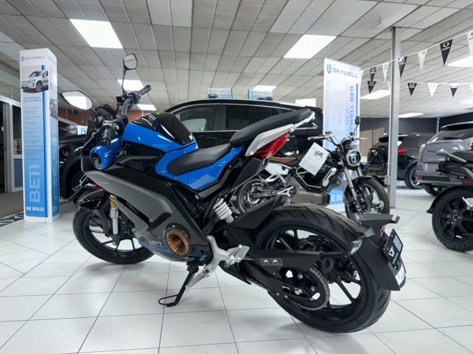 2025 Vmoto Stash