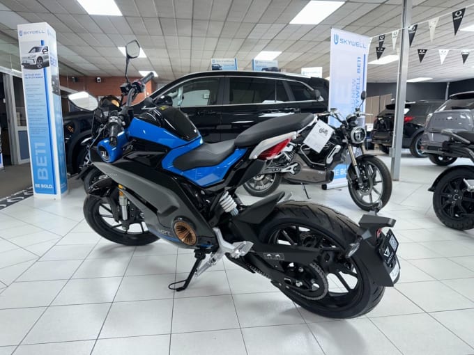 2025 Vmoto Stash