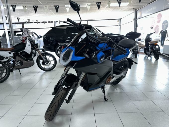 2025 Vmoto Stash