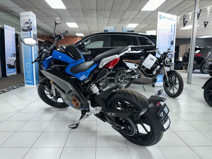 2025 Vmoto Stash